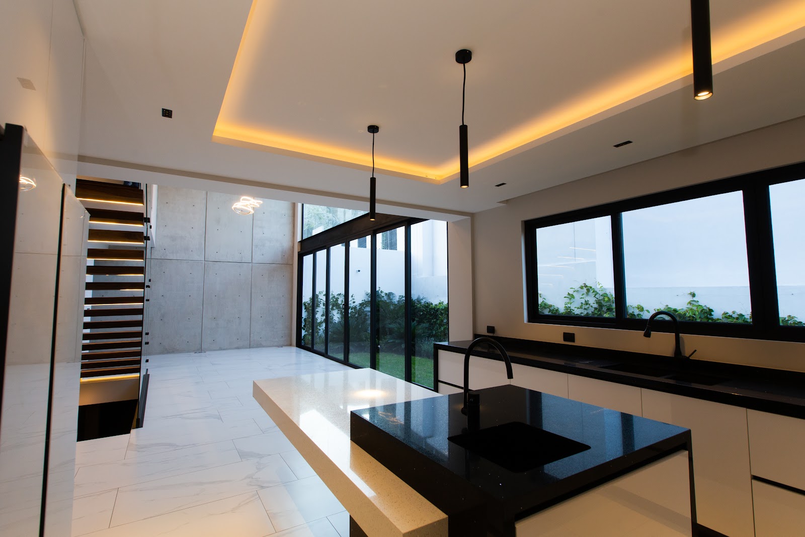 Barra operativa cocina propiedad premium Huixquilucan