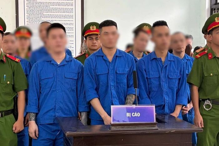 Buôn bán 'cái chết trắng', 8 bị cáo lĩnh hơn 100 năm tù - Báo Tri thức &amp; Cuộc sống