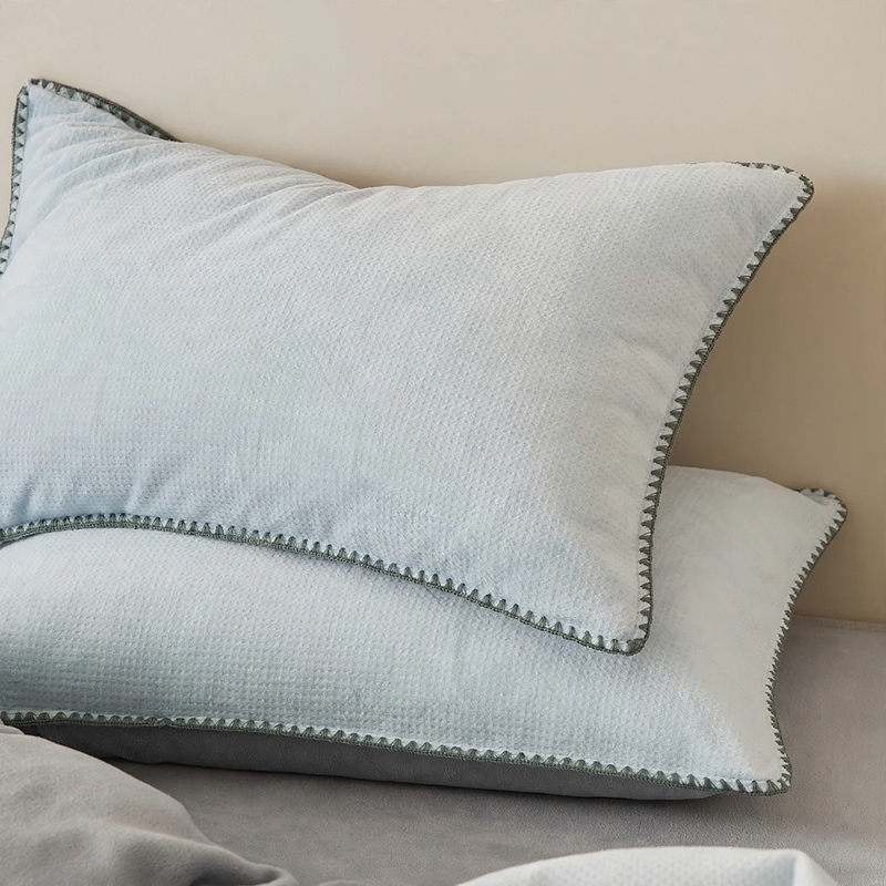 Milk fleece pillowcase, textured, pair