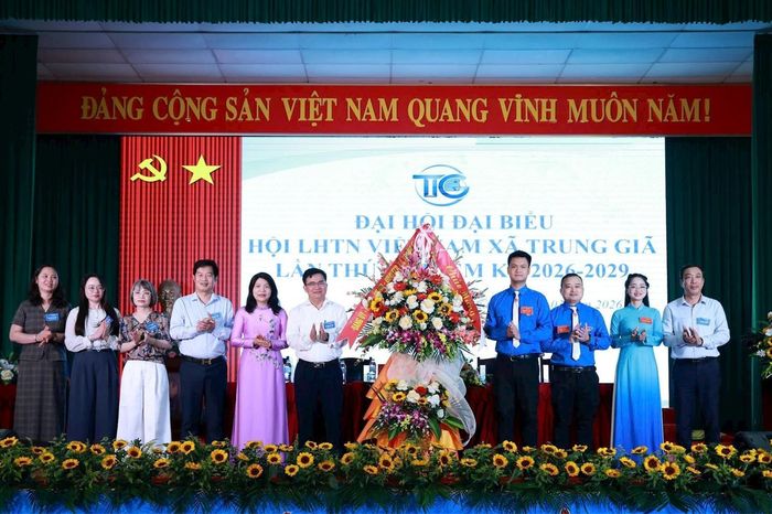 Thanh niên Trung Giã phát huy vai trò xung kích - Đài Phát thanh và truyền hình Hà Nội