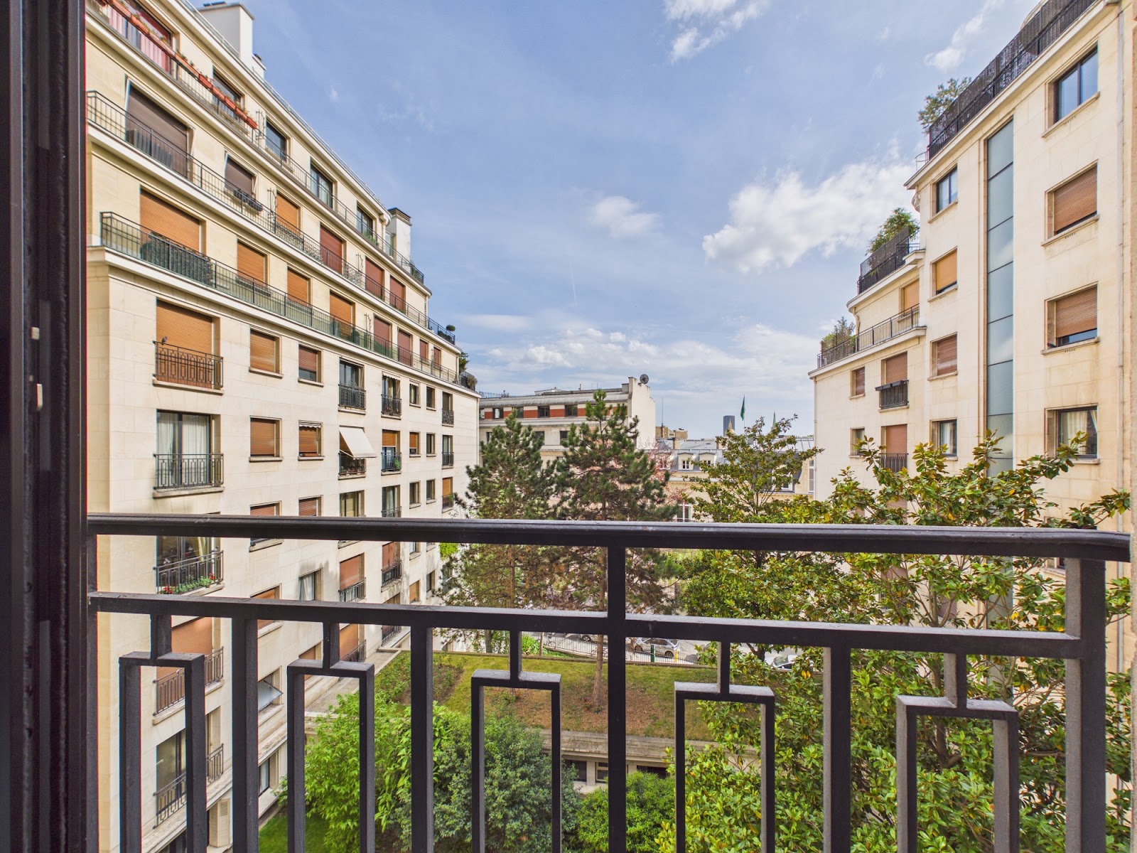 Appartement — 12 avenue Montaigne, 75008 Paris — photo 4/30