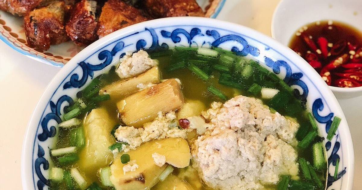 Tuần 38: Canh khoai sọ vàng nấu cua