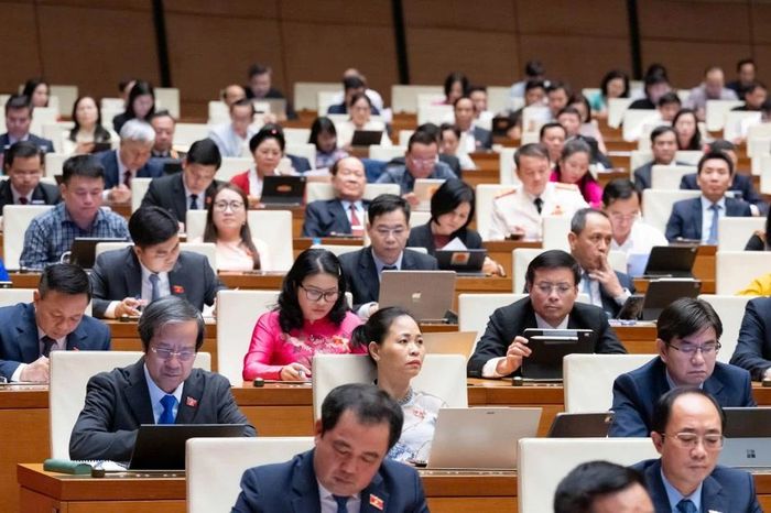 Quốc hội bàn về công tác thực hành tiết kiệm, chống lãng phí - Báo Tri thức &amp; Cuộc sống