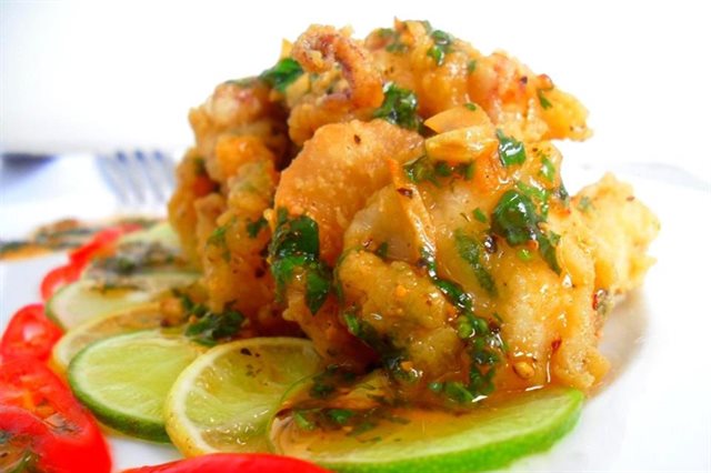 MựC CháY TỏI SốT Ngò Cay