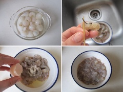Vải rửa sạch, bóc vỏ, bỏ hạt, ngâm vào nước muối. Tôm rửa sạch, lột vỏ, bỏ gân ở giữa. Ướp tôm với ít muối, hạt tiêu, bột bắp và lòng trắng trứng. Ướp như vậy trong 10 phút.