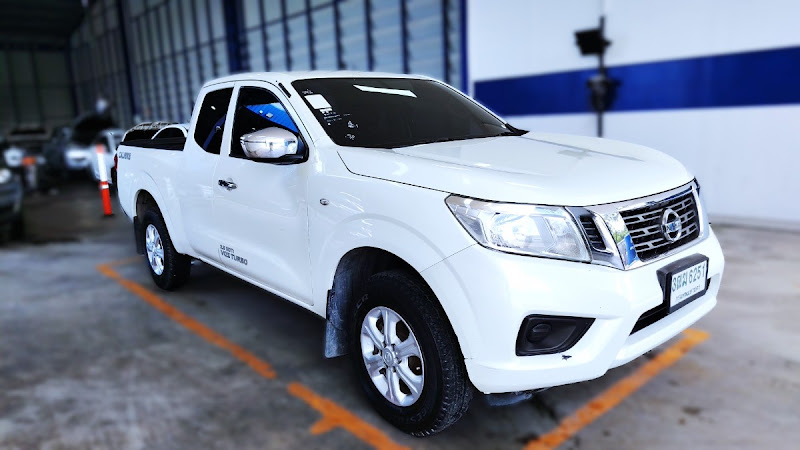 NISSAN NAVARA