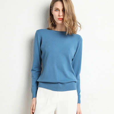 Women's slim-fit turtleneck sweater