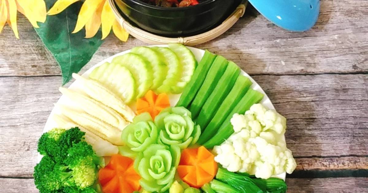 Kho quẹt chắm rau củ luộc