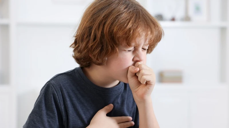 Sau khi hết sốt và bớt mệt, người bệnh thường gặp tình trạng ho