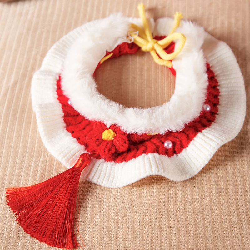 Hand-knitted neckerchief for pets
