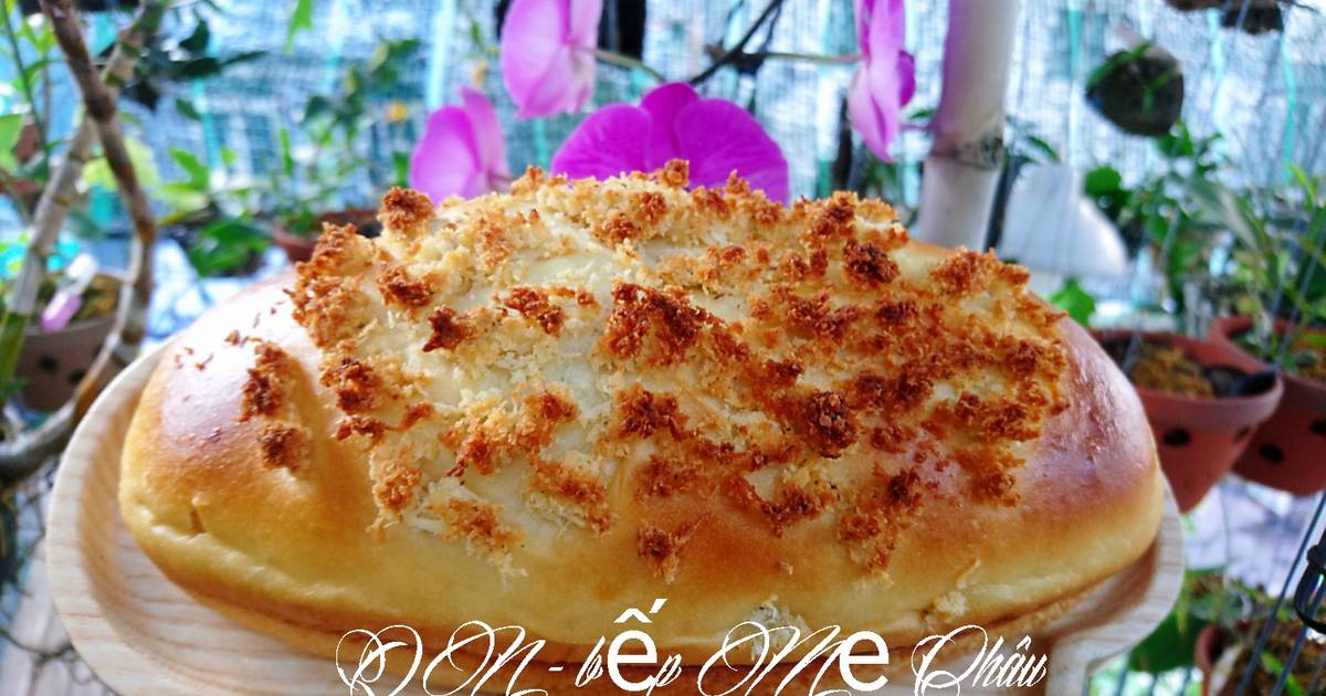 Bánh mì nhân nho dừa