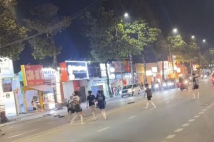 [Clip] Xác minh vụ ẩu đả gây náo loạn đường phố ở Đồng Nai - Báo Tiền Phong