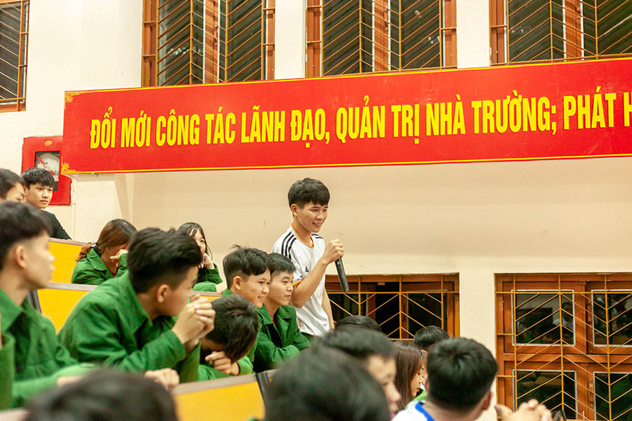 Hội sinh viên tổ chức chương trình ngoại khóa "Sinh viên với pháp luật chào mừng kỷ niệm ngày Pháp luật Việt Nam (09/11/2013 - 09/11/2020)