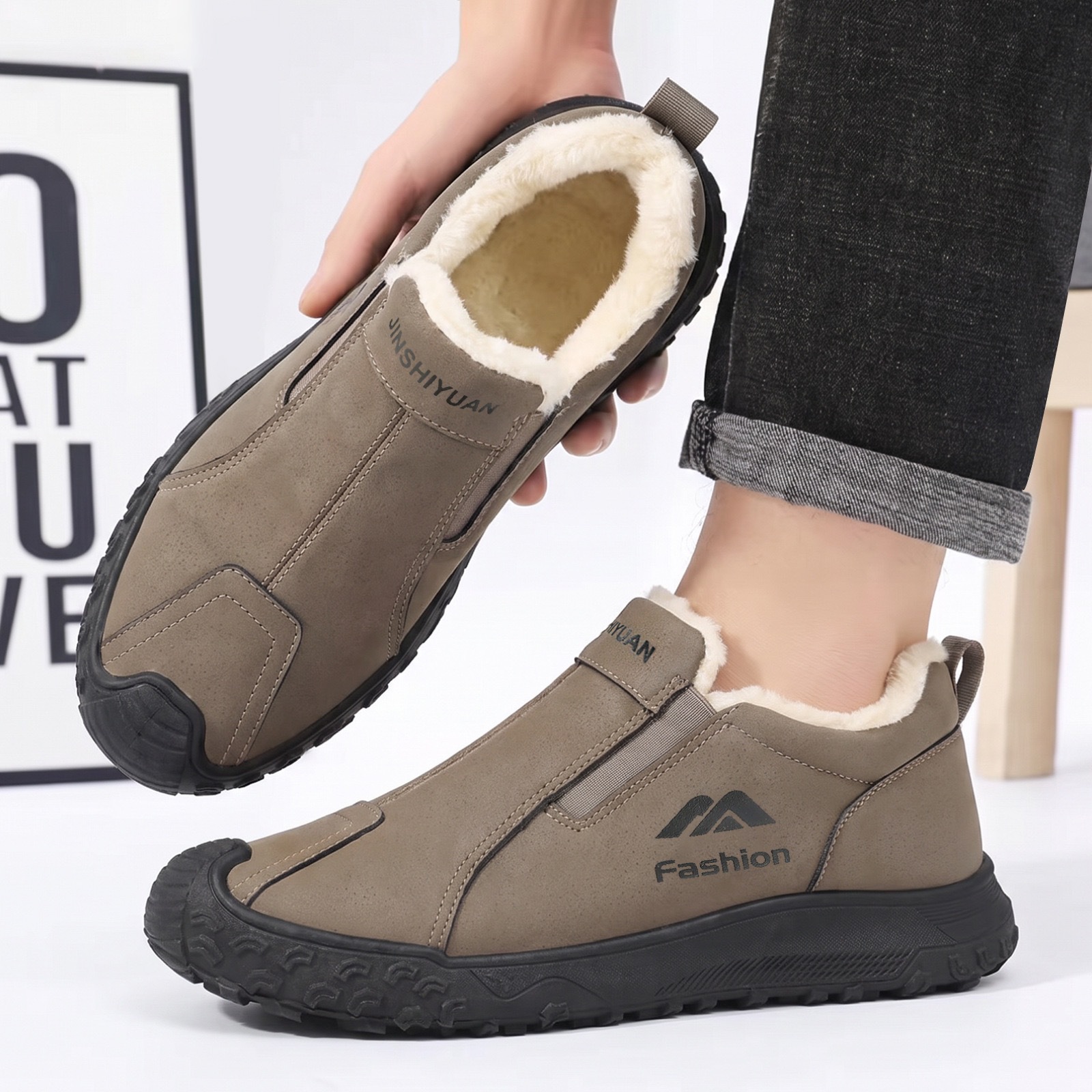 Insulated Men's Winter Boots Made of Suede-Like Material