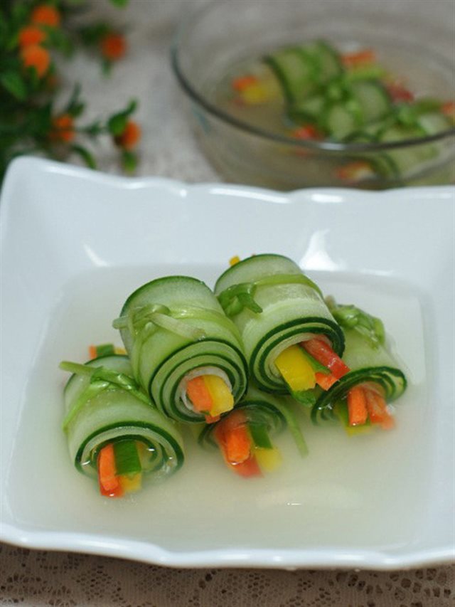 Dưa Leo Cuộn Ngâm