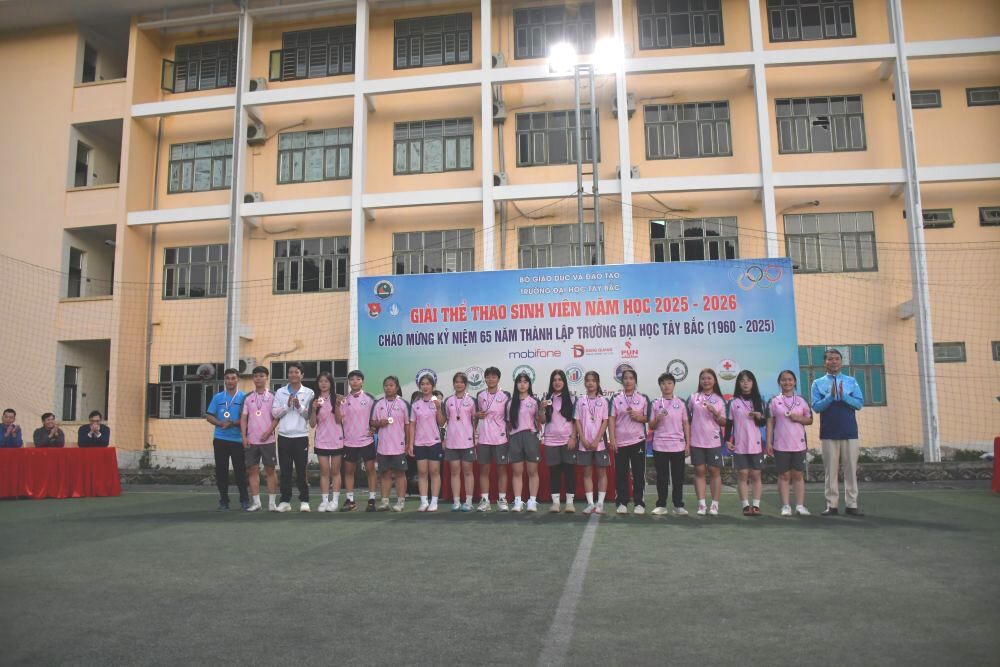 Giải thể thao sinh viên năm học 2025 - 2026 chào mừng  kỷ niệm 65 năm ngày thành lập Trường Đại học Tây Bắc  (1960 - 2025)