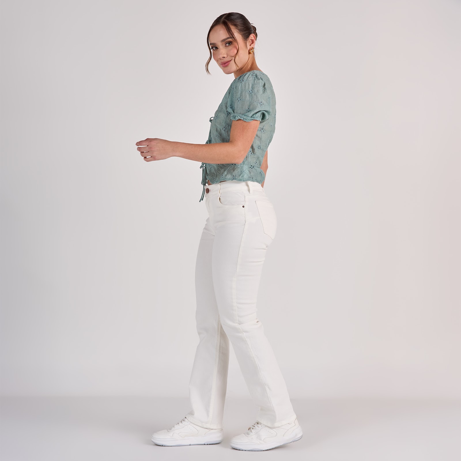 Jean dama straight tiro medio licrado, color Ivory - Vista 3