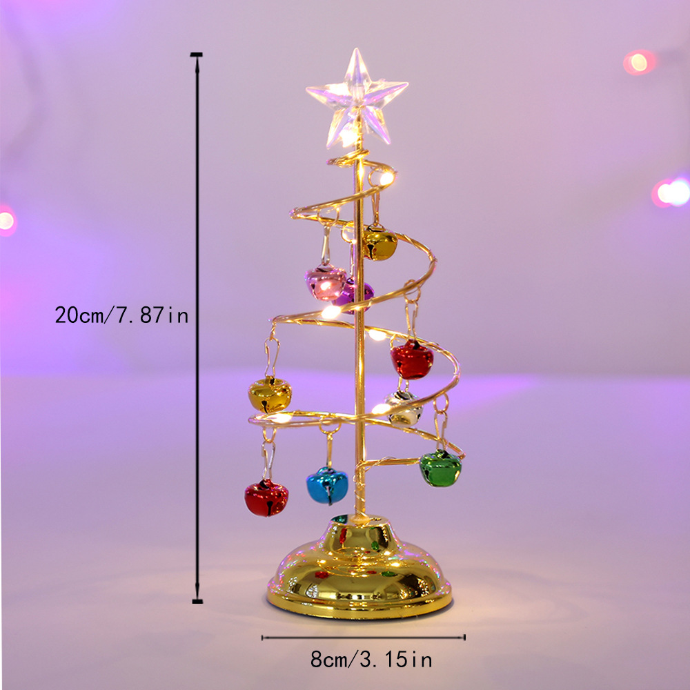 Dekorativer Weihnachtsbaum aus Metall mit LED-Licht