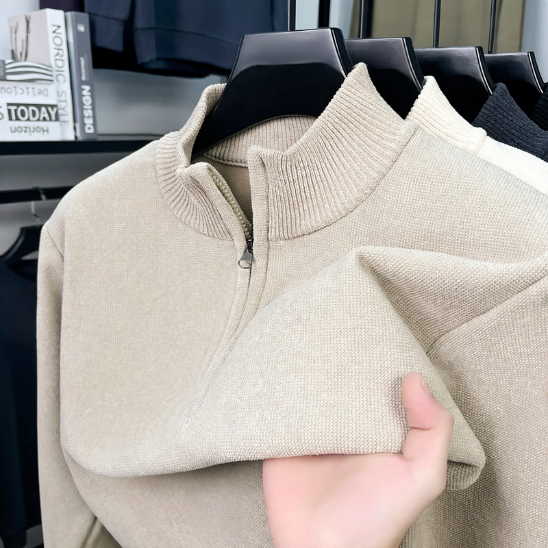 Warm men's knit sweater with lining and zipper