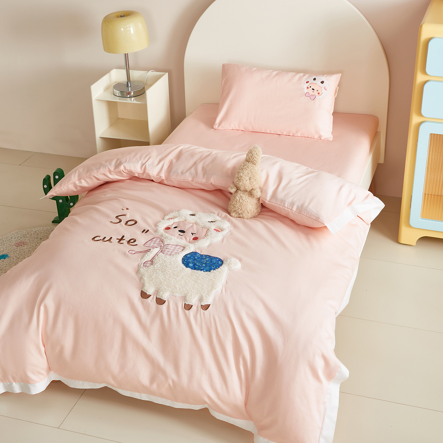 Kindergarten-Bettwäsche-Set mit Cartoon-Motiven