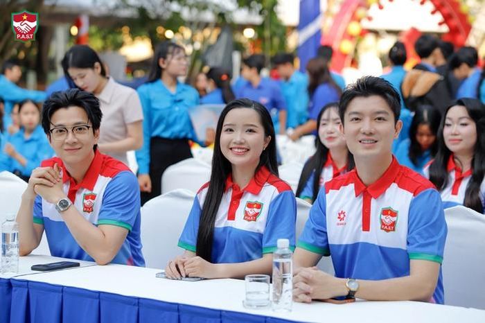 Khi người nổi tiếng sát cánh cùng Công an TPHCM - Báo Người Lao Động