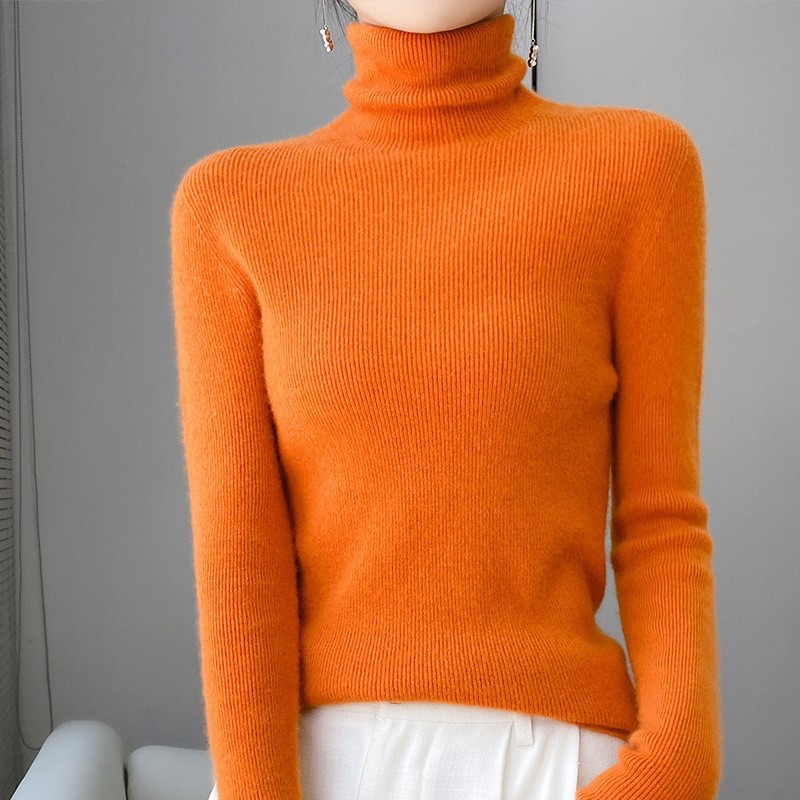 Women's knit sweater with stand-up collar, long sleeves, lined