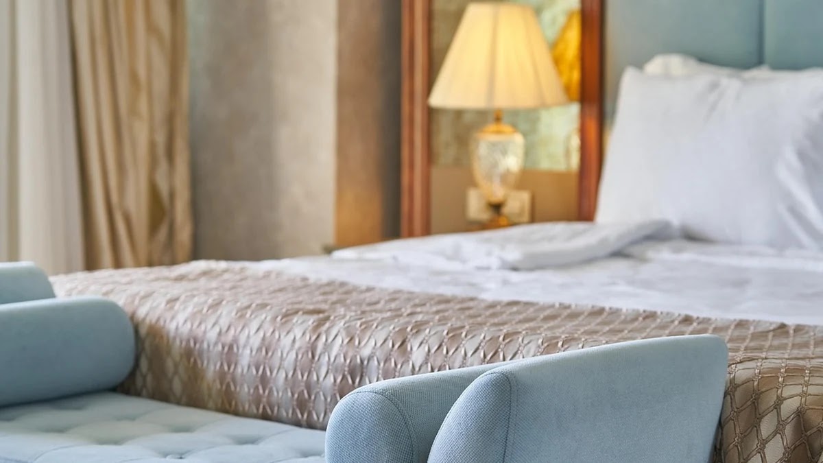 가족 여행에 적합한 호텔과 리조트, 객실 구성과 부대시설 비교