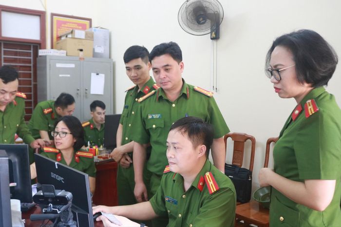 Phòng Cảnh sát QLHC về TTXH phục vụ xuyên lễ 30/4 – 1/5 - Đài Phát thanh và truyền hình Hà Nội