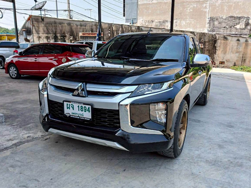MITSUBISHI TRITON
