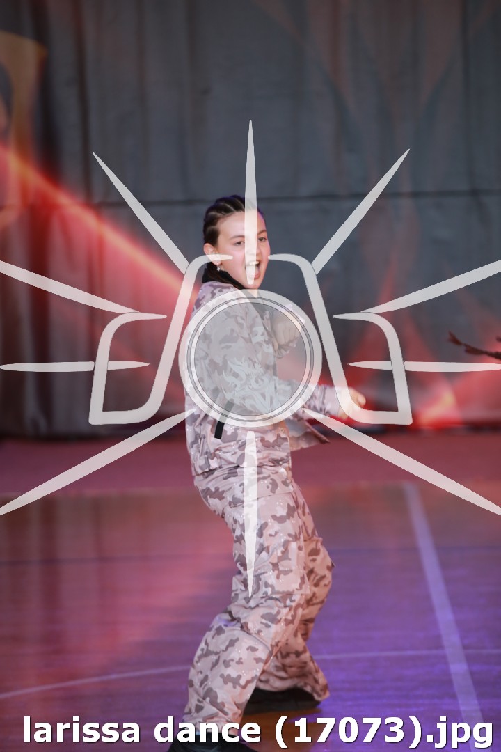 larissa dance (17073).jpg