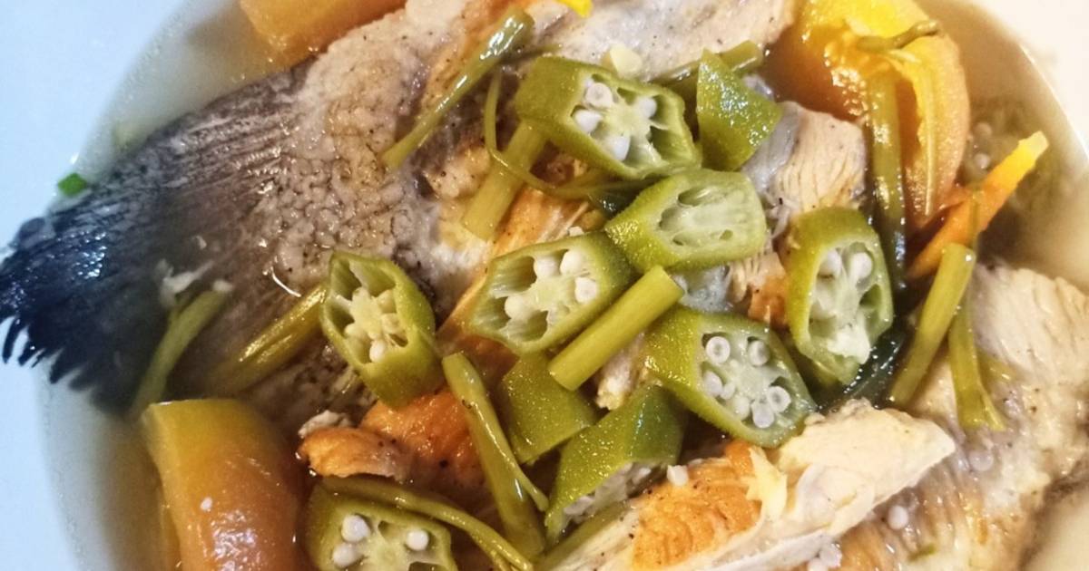 Canh Đuôi Cá Hồi Rau Muống/ Salmon fishtail soup w kangkung