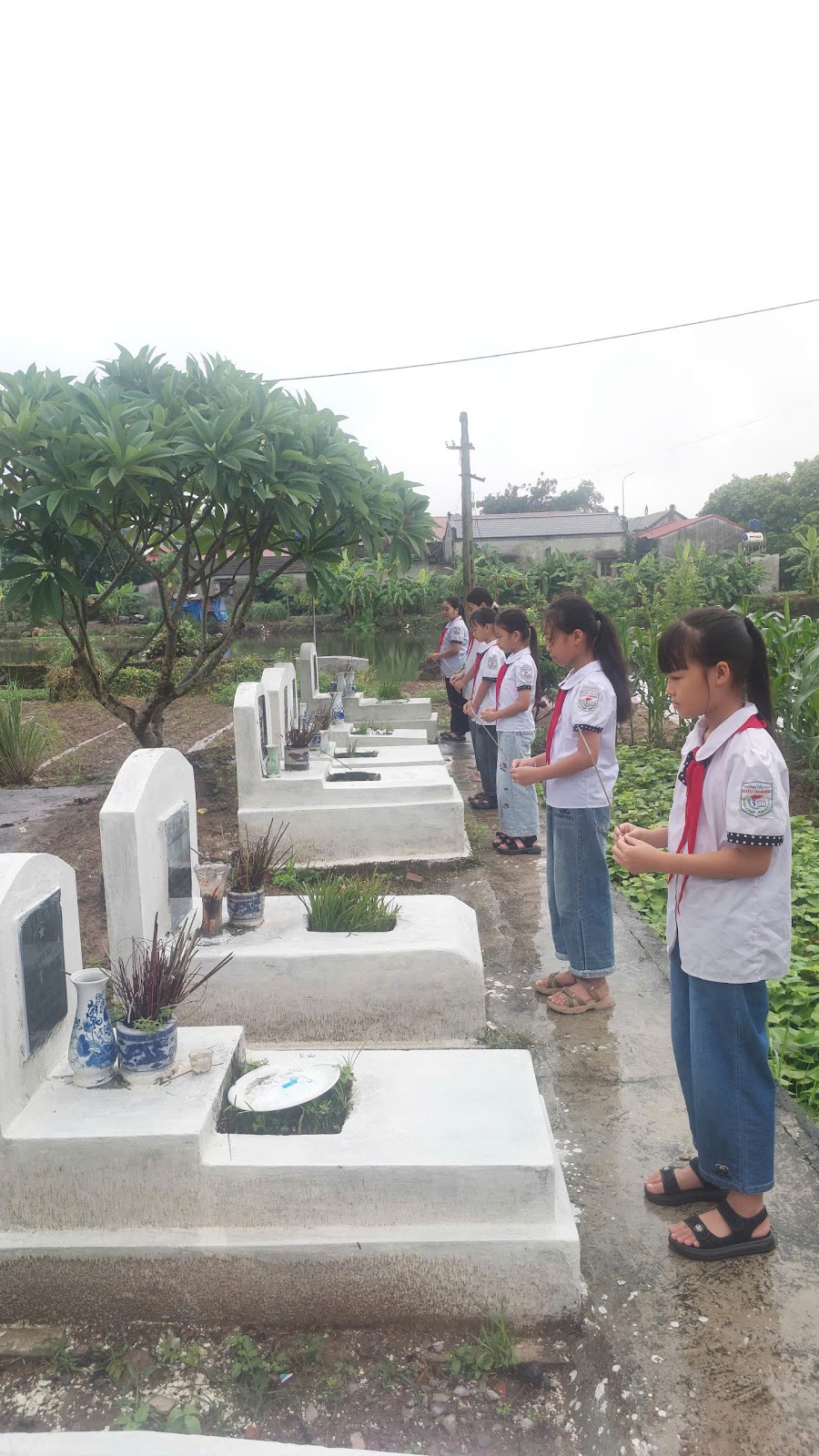 Ngày thương binh liệt sĩ 27/7
