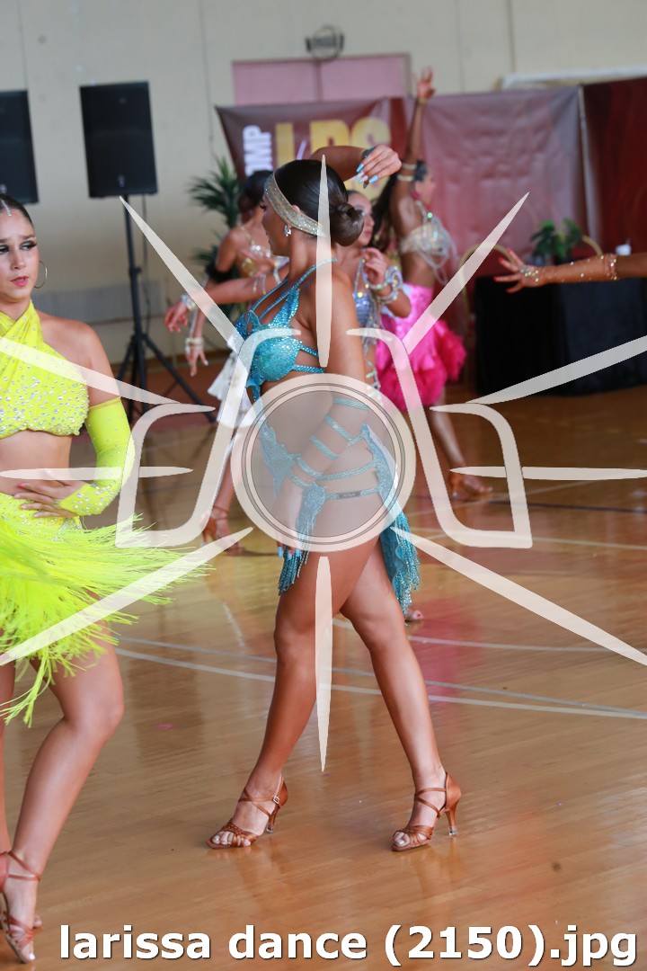 larissa dance (2150).jpg