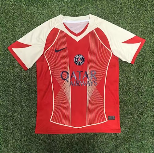25-26 Paris Saint-Germain Edición Especial Roja.jpg