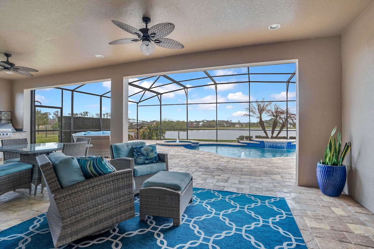 3369 Kayak Way — pool