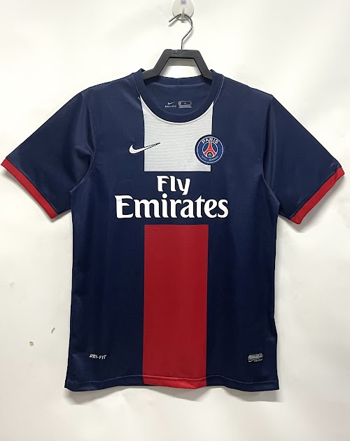 Equipación local del Paris 2013-14.jpeg