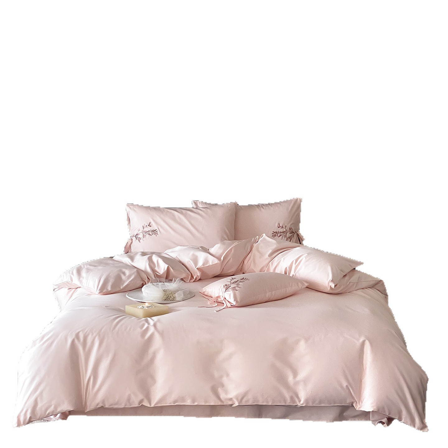 Embroidered cotton bedding with floral pattern
