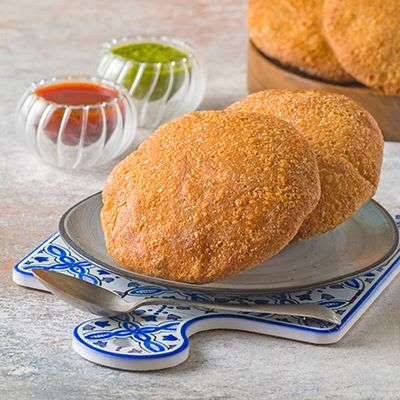Pyaz Kachori (2 pcs)