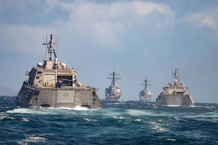 Mỹ tung 15 chiến hạm siết vòng phong tỏa eo biển Hormuz, Iran cảnh báo hậu quả - Báo VTC News