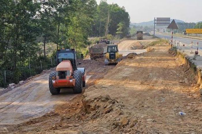 Chủ tịch TP Huế 'ra tối hậu thư' tiến độ nút giao 12B cao tốc Cam Lộ - La Sơn - Chuyên trang Công an Đà Nẵng - Báo Công an Nhân dân