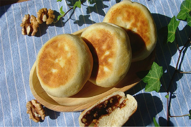 Bánh Bao Nhân Hạt Óc Chó