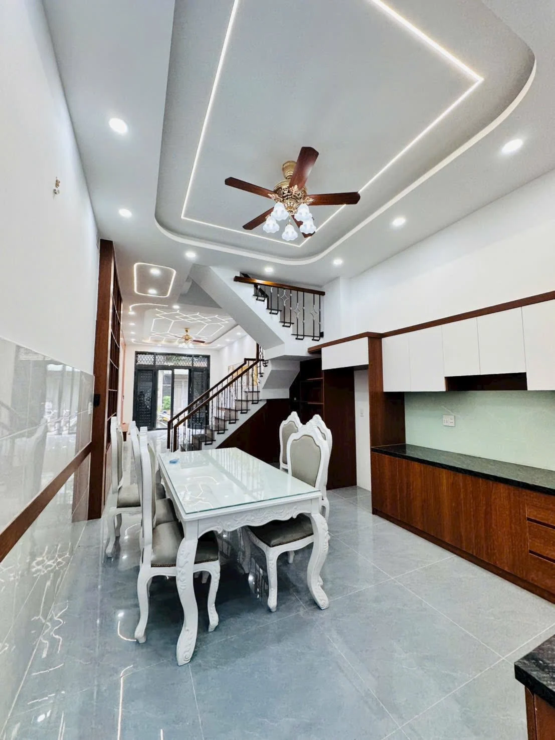 Bán nhà 4x15m, hẻm 8m Kênh Nước Đen, Quận Bình Tân