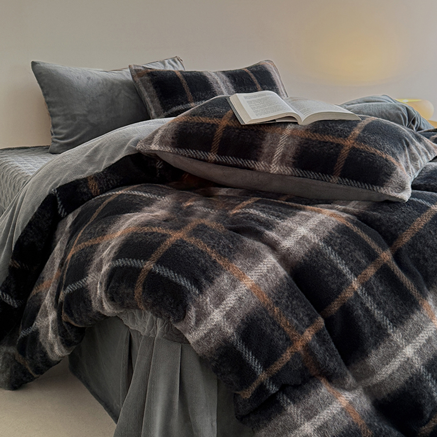 Winter bedding set, milk fiber fleece, geometric pattern