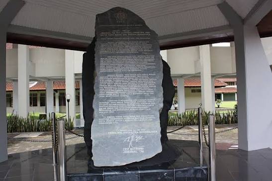 Prasasti Jenderal TNI Try Sutrisno