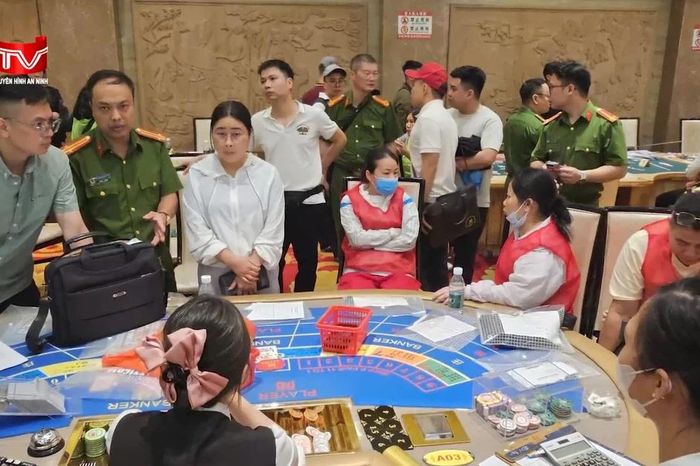 Triệt phá ổ đánh bạc núp bóng doanh nghiệp ở biên giới Lạng Sơn - Chuyên trang An Ninh Thủ Đô - Báo Công an nhân dân