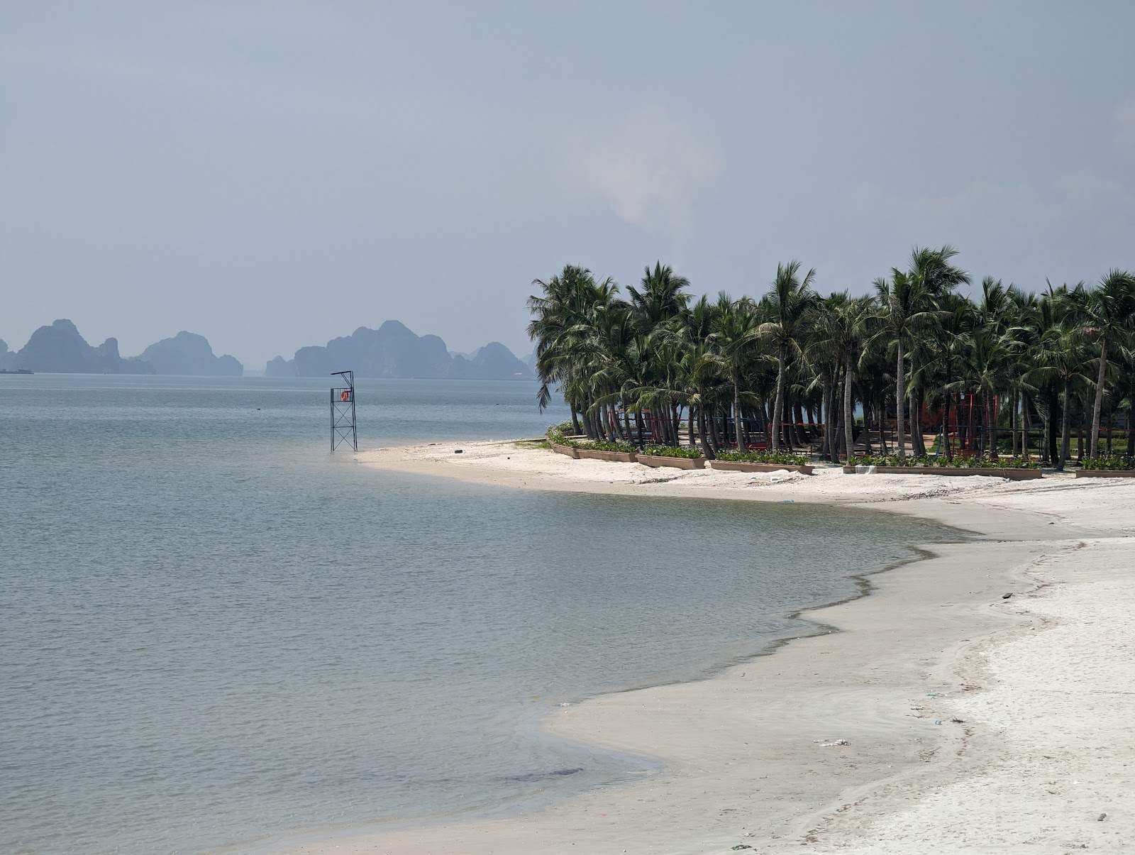 Bãi tắm Wonder Island Phương Đông