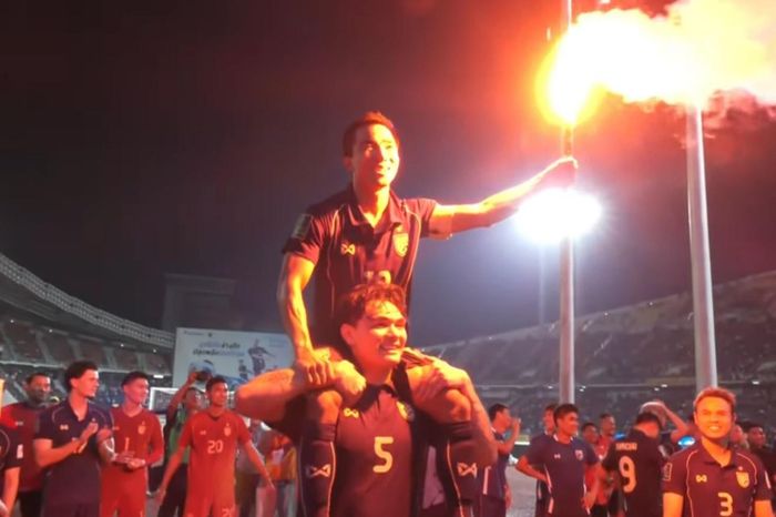 Chanathip đốt pháo sáng mừng Thái Lan đi tiếp - Tạp chí Tri thức