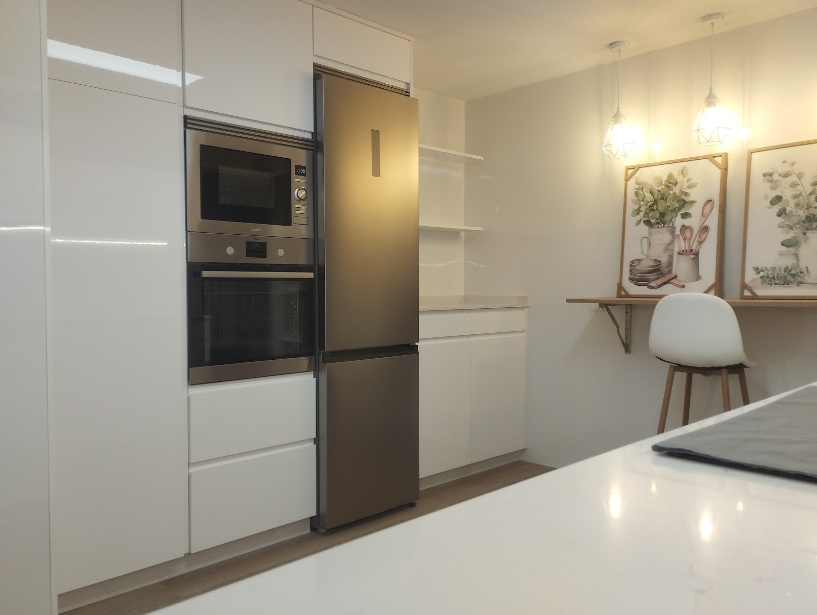 Cocina moderna blanca