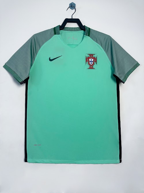 Partido de visitante de Portugal de 2016.jpeg