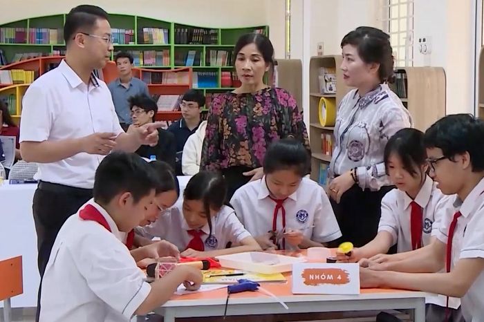 Áp dụng chuyển đổi số, nâng cao chất lượng giáo dục phường Phú Thượng - Đài Phát thanh và truyền hình Hà Nội